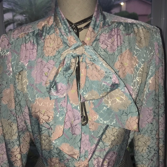 Marlis by Ellis Design beautiful blouse - Picture 3 of 8